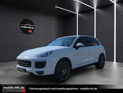 Weiß Gebraucht 2018 Porsche Cayenne Platinum Edition SUV | 42.990 € (Etwas zu teuer)
