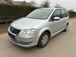 Silber Gebraucht 2010 VW Touran Comfortline Van / Kleinbus | 3.490 € (Guter Preis)