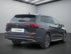 Grau Gebraucht 2022 VW Golf Alltrack Kombi | 26.549 € (Fairer Preis)