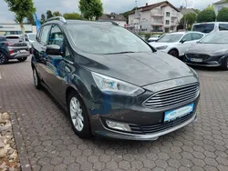 Grau Gebraucht 2019 Ford Grand C-Max Titanium Van / Kleinbus | 16.990 € (Guter Preis)