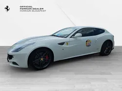 Weiß Gebraucht 2012 Ferrari FF Limousine | 99.000 €