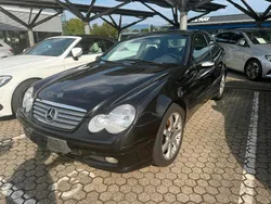 Schwarz Gebraucht 2002 Mercedes C200 AMG Coupé | 1.900 €