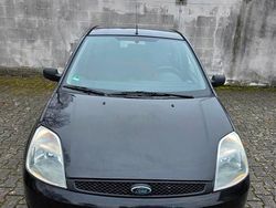 Schwarz Gebraucht 2004 Ford Fiesta Kleinwagen | 1.750 €