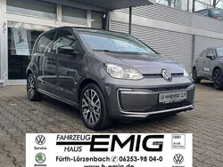 Grau Gebraucht 2024 VW e-up! Edition Kleinwagen | 29.220 €