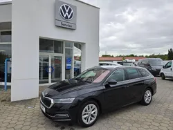 Schwarz Gebraucht 2023 Skoda Octavia Style Kombi | 27.990 € (Fairer Preis)