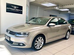 Silber Gebraucht 2012 VW Jetta Match Limousine | 6.990 € (Fairer Preis)