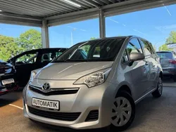 Silber Gebraucht 2013 Toyota Verso-S Life Van / Kleinbus | 11.990 € (Etwas zu teuer)