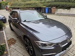 Grau Gebraucht 2018 BMW 330 Luxury Line Kombi | 22.600 € (Etwas zu teuer)