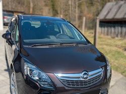 Braun Gebraucht 2016 Opel Zafira Tourer Business Edition Van / Kleinbus | 13.500 € (Fairer Preis)