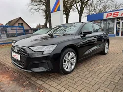 Schwarz Gebraucht 2020 Audi A3 Sportback Basis Limousine | 21.970 € (Fairer Preis)