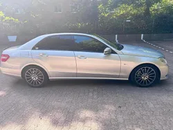 Silber Gebraucht 2009 Mercedes E350 Limousine | 8.499 € (Fairer Preis)