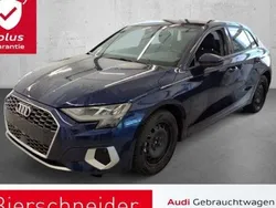 Blau Gebraucht 2024 Audi A3 Sportback Advanced Limousine | 27.990 € (Guter Preis)