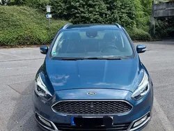Blau Gebraucht 2019 Ford S-MAX Vignale Van / Kleinbus | 17.900 € (Superpreis)