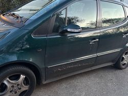 Grün Gebraucht 2003 Mercedes A160 Avantgarde Van / Kleinbus | 570 € (Superpreis)