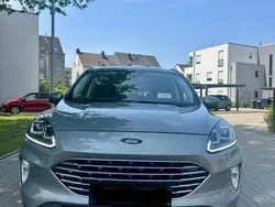 Grau Gebraucht 2020 Ford Kuga Titanium SUV | 13.400 € (Guter Preis)