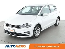 Weiß Gebraucht 2018 VW Golf Sportsvan Highline Van / Kleinbus | 18.290 € (Fairer Preis)
