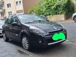 Schwarz Gebraucht 2010 Renault Clio III Kombi | 3.899 €