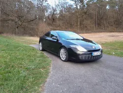 Schwarz Gebraucht 2011 Renault Laguna Coupé Coupé | 6.000 € (Fairer Preis)