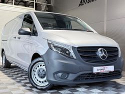 Silber Gebraucht 2022 Mercedes Vito Van / Kleinbus | 24.970 € (Fairer Preis)