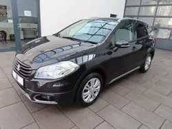 Schwarz Gebraucht 2014 Suzuki SX4 S-Cross SUV | 7.985 € (Fairer Preis)