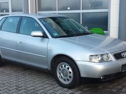 Silber Gebraucht 2003 Audi A3 Attraction Limousine | 3.450 € (Fairer Preis)
