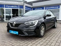 Schwarz Gebraucht 2019 Renault Mégane GrandTour Life Kombi | 11.990 € (Guter Preis)