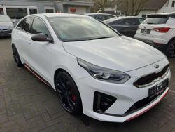 Weiß Gebraucht 2021 Kia ProCeed GT Kleinwagen | 23.490 € (Fairer Preis)