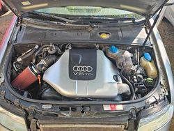 Grau Gebraucht 2003 Audi A4 Kombi | 800 € (Guter Preis)