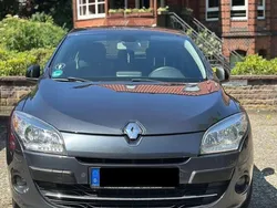 Grau Gebraucht 2011 Renault Mégane III Bose Edition Limousine | 2.700 € (Guter Preis)