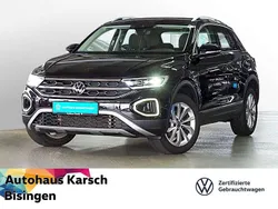 Deep black perleffekt (metallic) Gebraucht 2022 VW T-Roc Style SUV | 18.890 € (Fairer Preis)