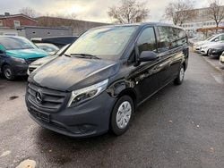 Schwarz Gebraucht 2018 Mercedes Vito Van / Kleinbus | 14.250 € (Superpreis)