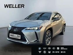 Silber Gebraucht 2023 Lexus UX 250h SUV | 29.690 € (Fairer Preis)