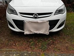 Weiß Gebraucht 2014 Opel Astra Kombi | 6.300 € (Fairer Preis)