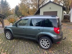 Grün Gebraucht 2011 Skoda Yeti SUV | 8.800 € (Etwas zu teuer)