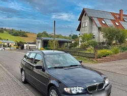 Blau Gebraucht 2004 BMW 320 Kombi | 3.500 € (Teuer)