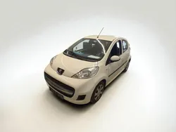 Weiß Gebraucht 2012 Peugeot 107 Urban Move Kleinwagen | 3.990 € (Fairer Preis)