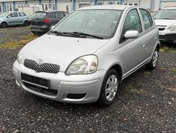 Silber Gebraucht 2005 Toyota Yaris Sol Kleinwagen | 2.390 € (Fairer Preis)