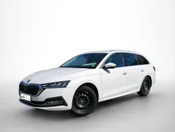 Weiß Gebraucht 2022 Skoda Octavia Kombi | 14.750 € (Fairer Preis)