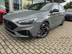 Shadow grey / sol Gebraucht 2024 Hyundai i30 N Line Limousine | 29.990 € (Teuer)