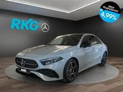 Grau Gebraucht 2025 Mercedes A200 AMG Limousine | 42.280 €