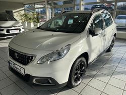 Weiß Gebraucht 2016 Peugeot 2008 Active SUV | 9.999 € (Fairer Preis)