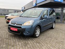 Blau Gebraucht 2014 Citroën Berlingo Tendance Van / Kleinbus | 11.450 € (Teuer)
