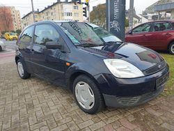 Blau Gebraucht 2004 Ford Fiesta Limousine | 1.350 € (Fairer Preis)