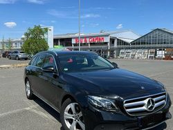 Schwarz Gebraucht 2017 Mercedes E200 Avantgarde Kombi | 19.800 €