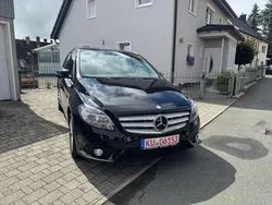 Schwarz Gebraucht 2014 Mercedes B180 Van / Kleinbus | 11.800 € (Fairer Preis)