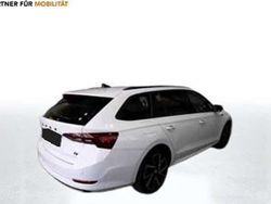 Weiß Gebraucht 2022 Skoda Octavia SportLine Kombi | 27.470 € (Teuer)