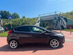 Braun Gebraucht 2009 Ford Fiesta Titanium Kleinwagen | 3.490 € (Guter Preis)
