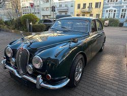 Grün Gebraucht 1968 Jaguar MK II Limousine | 54.999 €