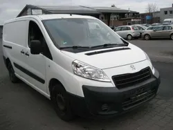Lack weiss banquise/deckende Gebraucht 2015 Peugeot Expert Van | 3.599 € (Fairer Preis)