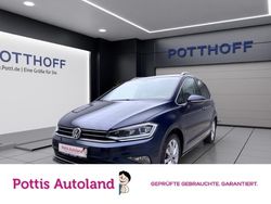 Blau Gebraucht 2018 VW Golf Sportsvan Highline Van / Kleinbus | 16.777 € (Fairer Preis)